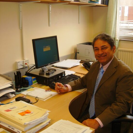 photo of Dr Deepak Bhatia